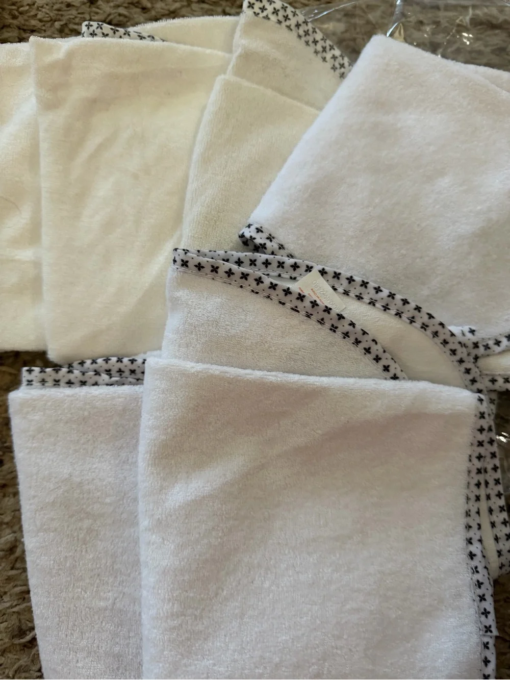 White Reusable Changing Pad Set with Contrast Trim